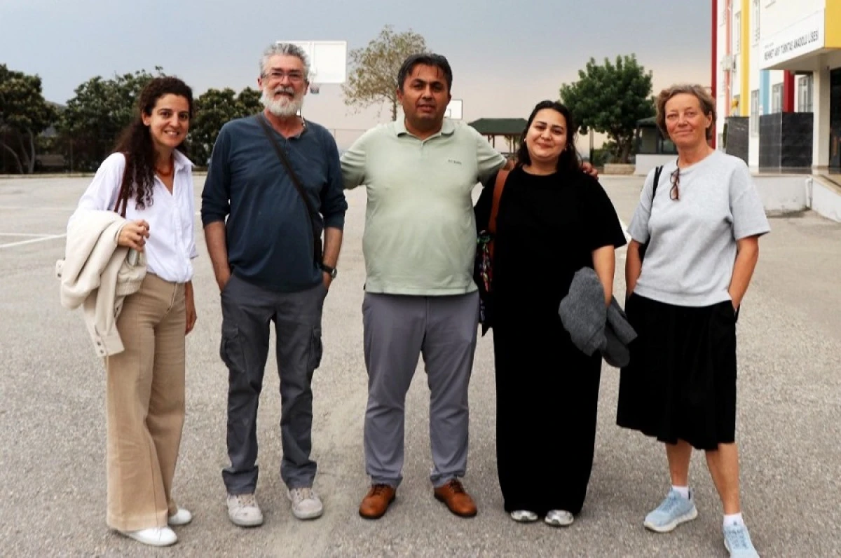 20. Uluslararası Alanya Taş Heykel Sempozyumu&rsquo;nda Sanat&ccedil;ılar &Ouml;ğrencilerle Buluştu