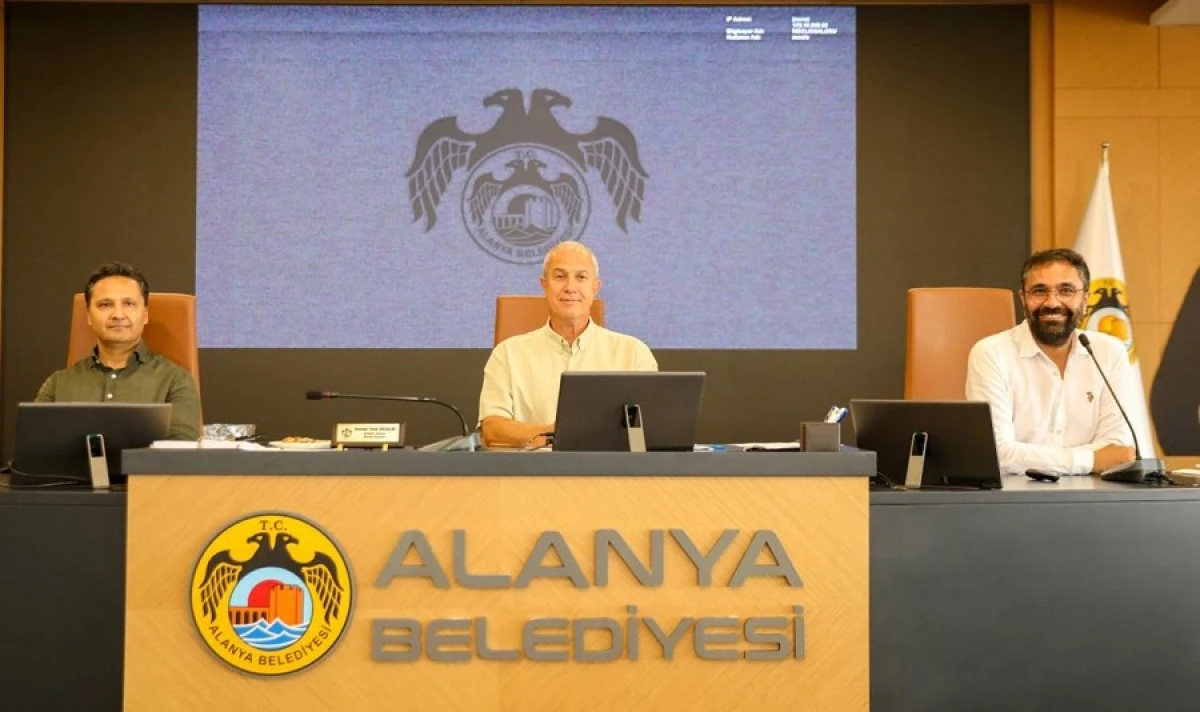 Akdeniz'deki Plastik Alarmı Alanya'da Masaya Yatırıldı