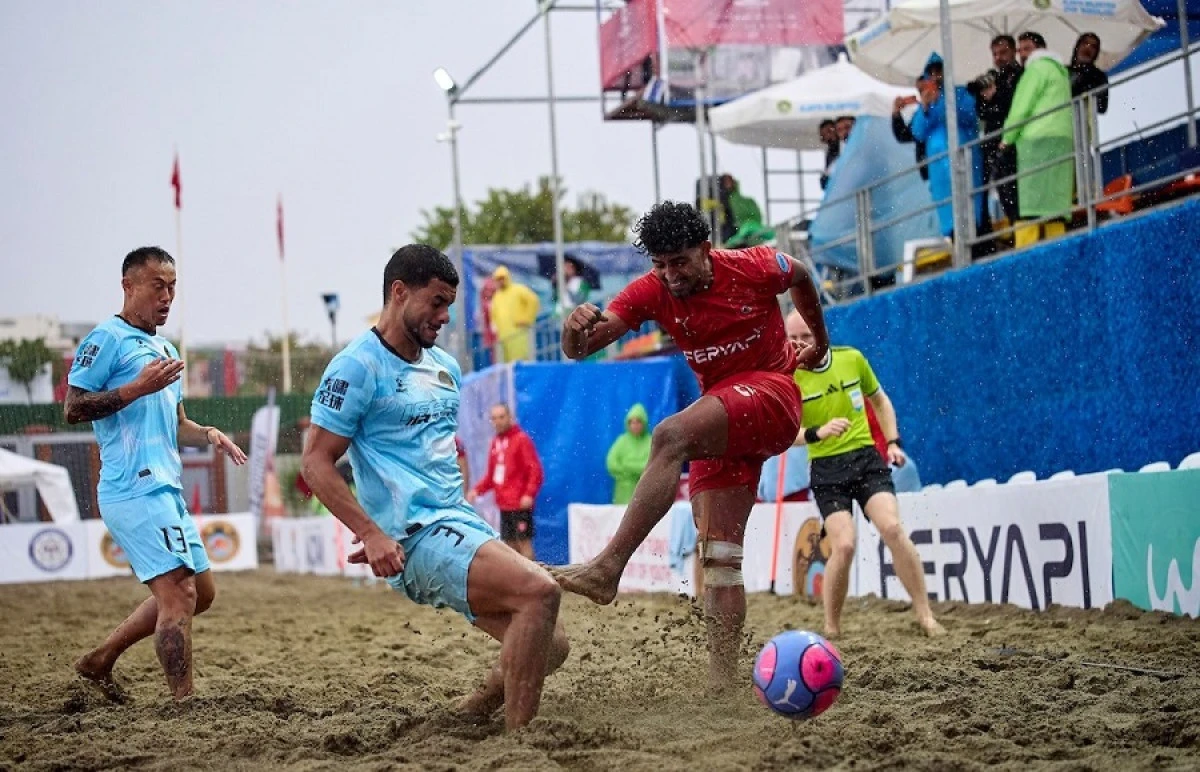 Alanya Belediyespor &ccedil;eyrek finale y&uuml;kseldi