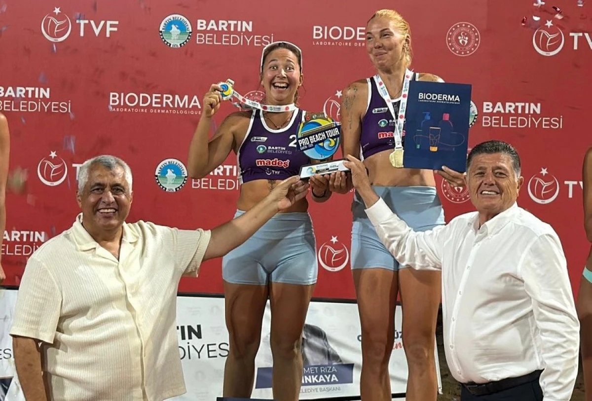 Alanya Belediyespor Kadın Plaj Voleybolu Takımı Bartın&rsquo;da Da Şampiyon