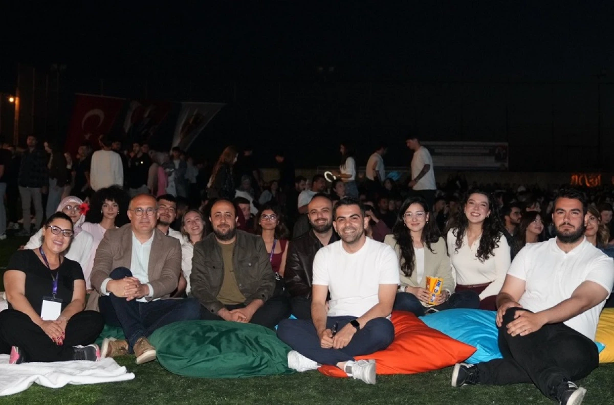 Alanya Gen&ccedil;lik Festivali A&ccedil;ık Hava Sinemasıyla Başladı