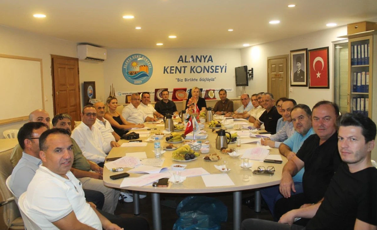 Alanya Kent Konseyi&rsquo;nde G&uuml;ndem Deprem: 7 Tavsiye Kararı Meclise G&ouml;nderiliyor