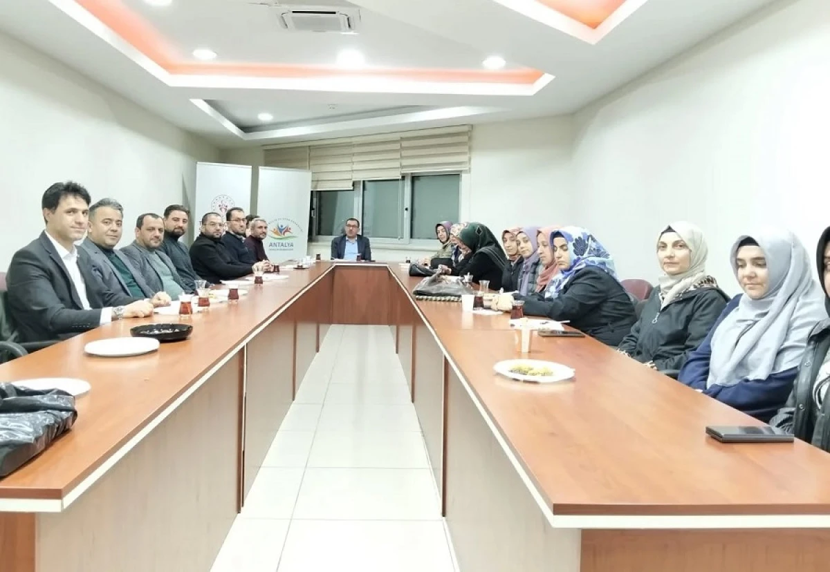 Alanya M&uuml;ft&uuml;l&uuml;ğ&uuml;&rsquo;nden Ramazan &Ouml;ncesi Gen&ccedil;lik Hazırlığı