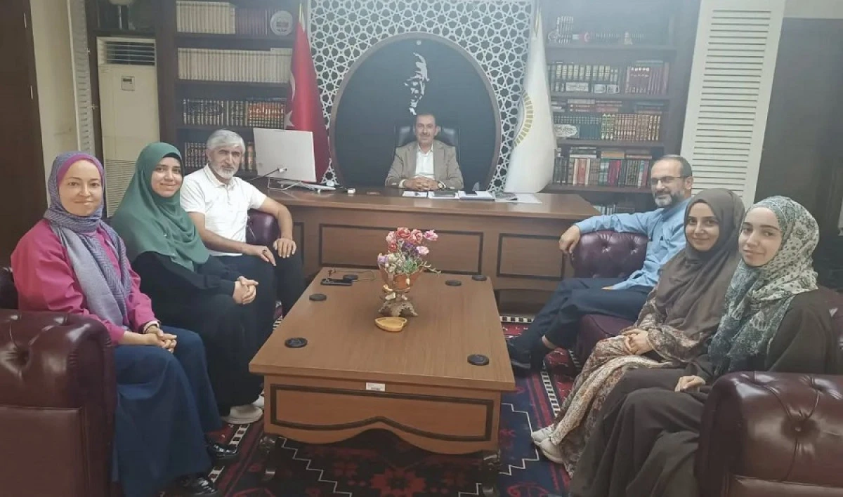Alanya M&uuml;ft&uuml;s&uuml; Mehmet Seven&rsquo;e Anlamlı Ziyaret