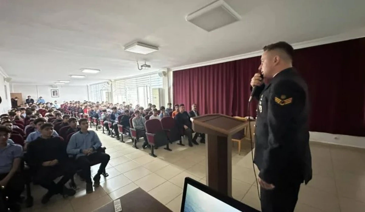 Alanya Sahil G&uuml;venlik&rsquo;ten &Ouml;ğrencilere Denizcilik Bilinci Semineri