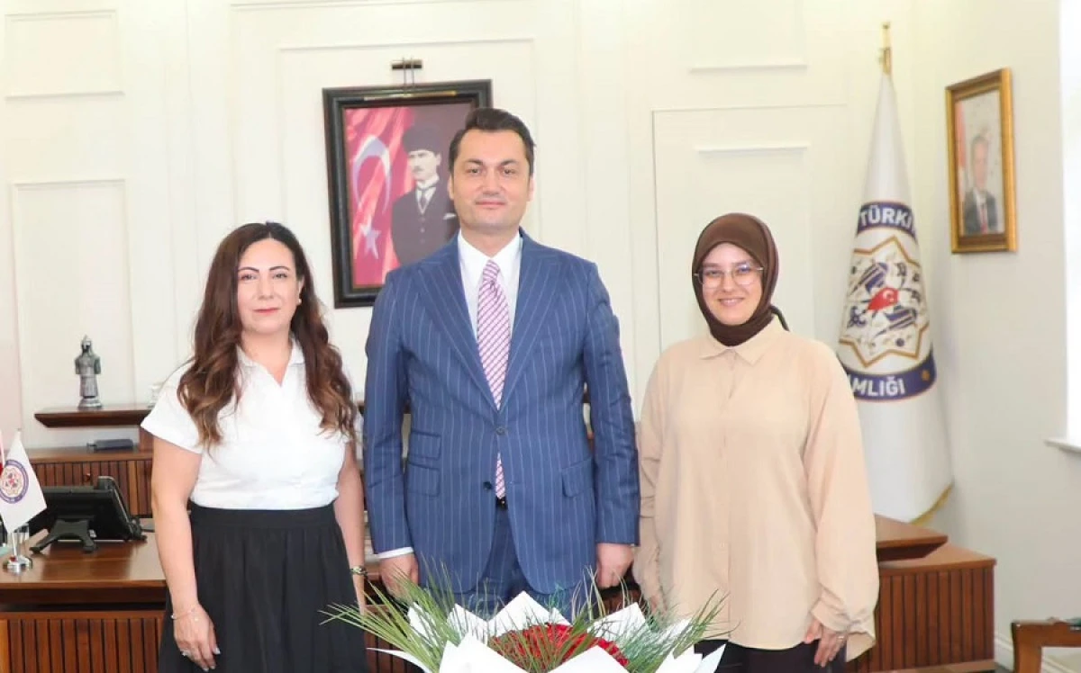 Alanya Ş&Ouml;NİM M&uuml;d&uuml;r&uuml; Sevgi Abacı Eker&rsquo;den Kaymakam &Ouml;zt&uuml;rk&rsquo;e Ziyaret