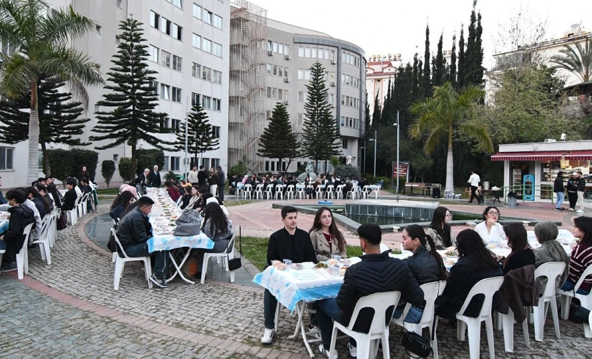 Alanya &Uuml;niversitesi &Ouml;ğrenci Toplulukları İftar Sofrasında Buluştu