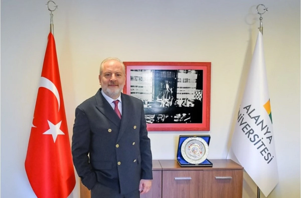 Alanya &Uuml;niversitesi Rekt&ouml;r&uuml; Turan Sağer&rsquo;den YKS Adaylarına Başarı Mesajı
