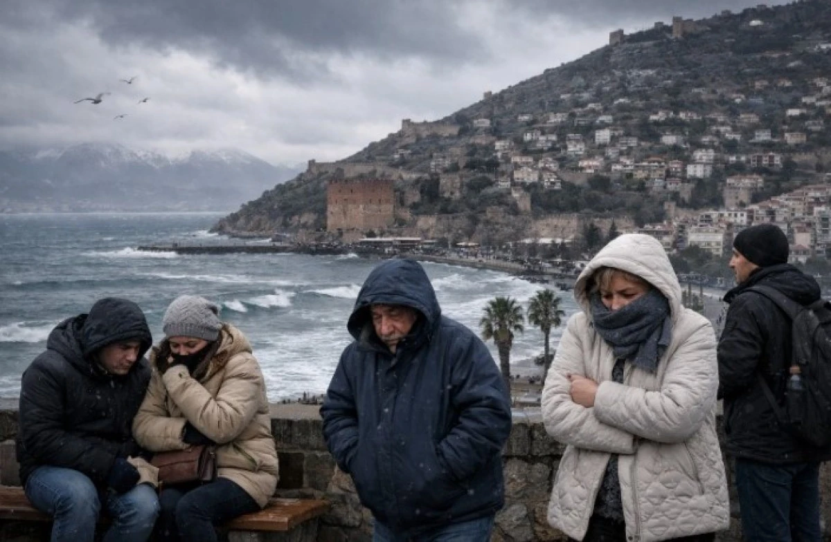 Alanya Ve Antalya G&uuml;neş Beklerken Soğuk Hava Geliyor