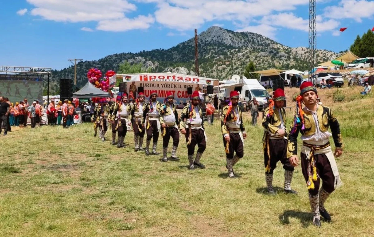 Alanya Y&ouml;r&uuml;kleri Burdur'da K&uuml;lt&uuml;r El&ccedil;isi Oldu