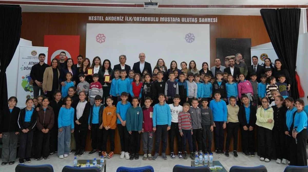 Alanya'da 3 Bin 500 &Ouml;ğrenciye &Ccedil;evre Ve Sıfır Atık Eğitimi Verildi