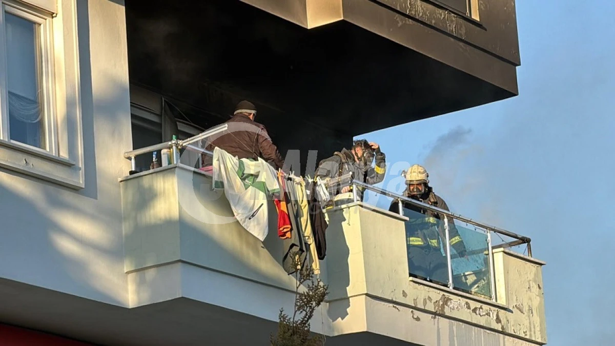 Alanya&rsquo;da Apartman Dairesinde Yangın Paniği