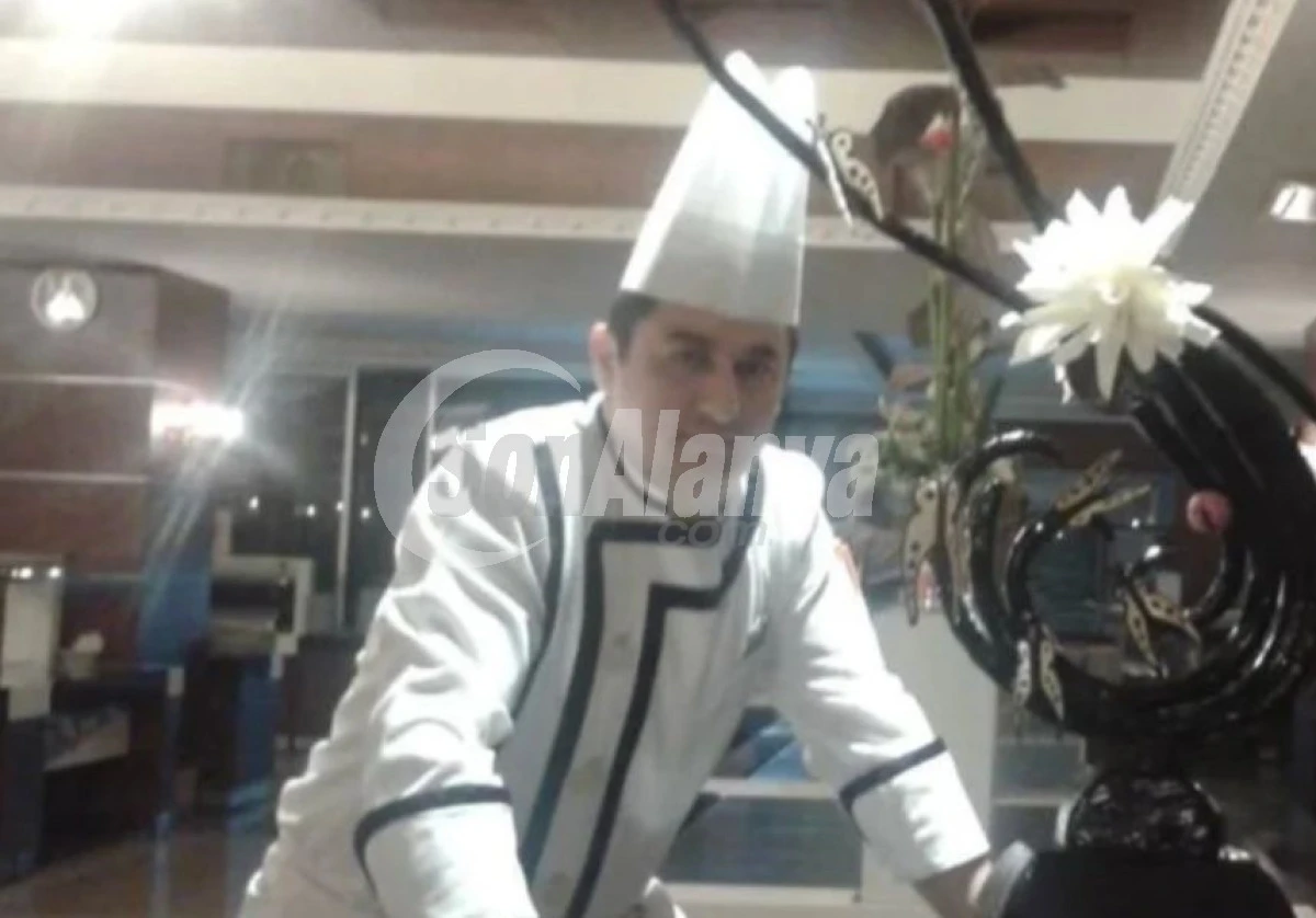 Alanya&rsquo;da Bah&ccedil;ede &Ccedil;alışırken Fenalaşan Adam Hayatını Kaybetti