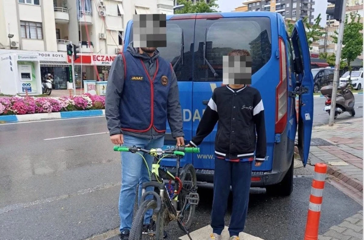 ALANYA&rsquo;DA &Ccedil;ALINAN BİSİKLETİ JASAT BULDU