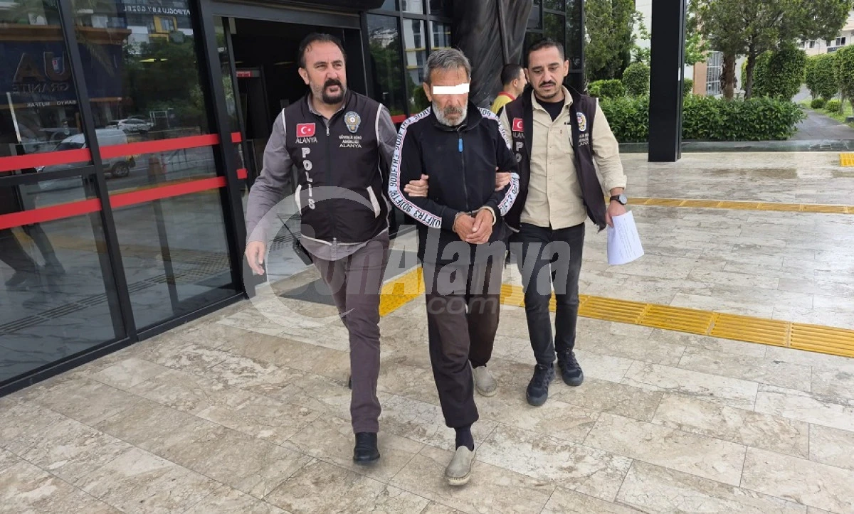 Alanya&rsquo;da Cumhurbaşkanı Erdoğan&rsquo;a Hakaret Eden Ş&uuml;pheli Tutuklandı