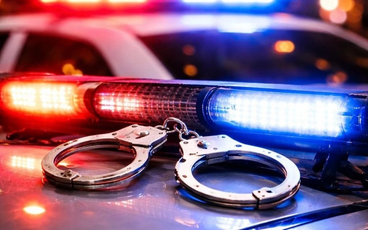 Alanya&rsquo;da Firari H&uuml;k&uuml;ml&uuml;ler Polisten Ka&ccedil;amadı: 18 Yıl 9 Ay Hapis Cezası Bulunan 2 Kişi Yakalandı