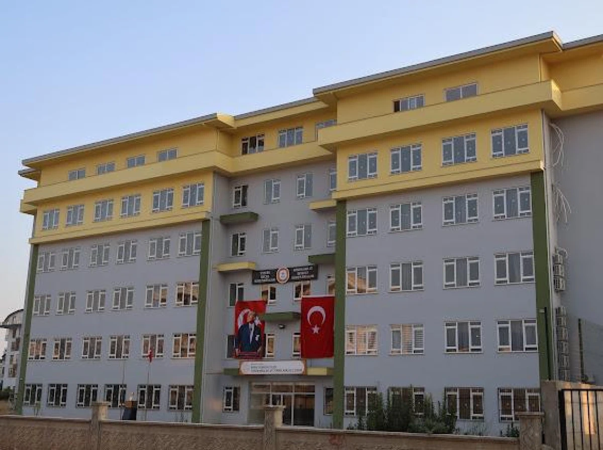 Alanya&rsquo;da Hayırsever Destekli Turizm Lisesi A&ccedil;ılıyor