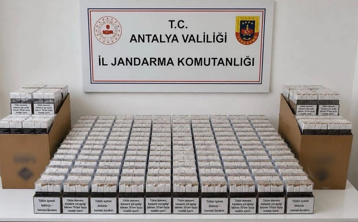 Alanya'da Ka&ccedil;ak T&uuml;t&uuml;n Operasyonu: 10 Bin 680 Dolu Makaron Ele Ge&ccedil;irildi