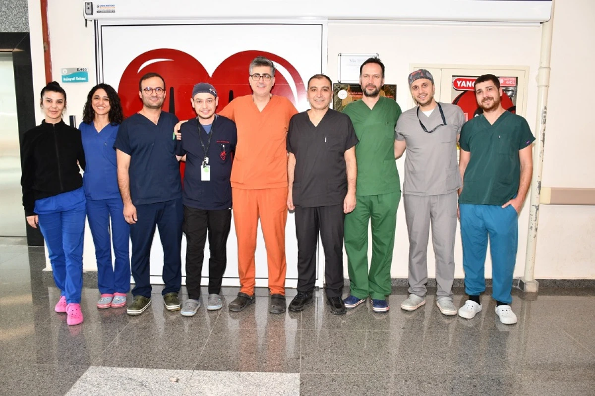 ALANYA&rsquo;DA KALP HASTALARINA HAYAT VEREN Y&Ouml;NTEM: TAVI BAŞARIYLA UYGULANIYOR