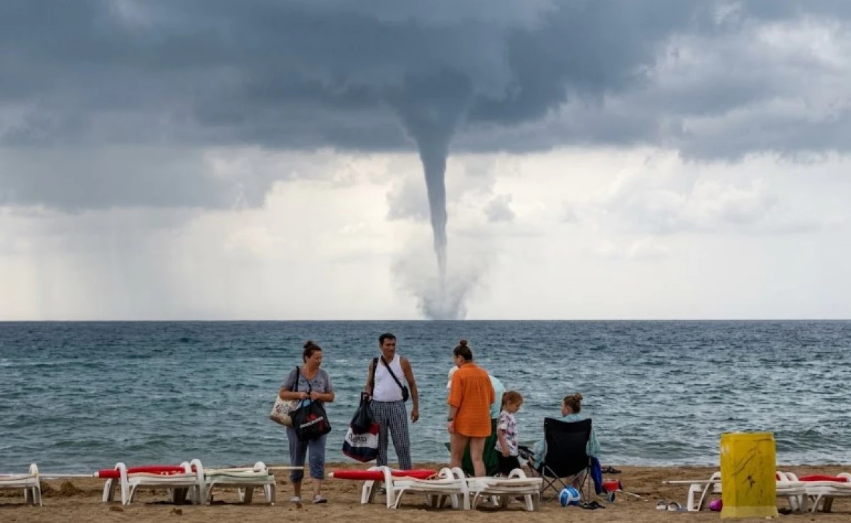 Alanya&rsquo;da Peş Peşe &Uuml;&ccedil; Hortum!