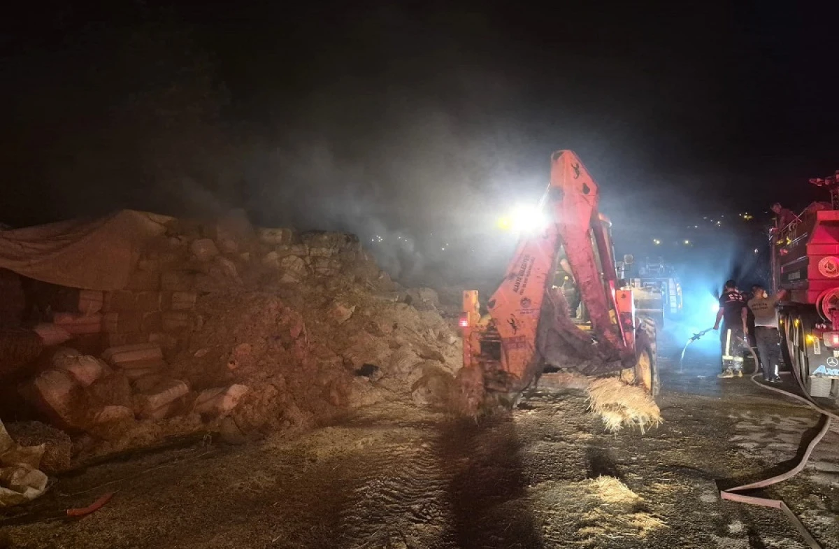 Alanya&rsquo;da Saman Balyalarının Bulunduğu Alanda Yangın