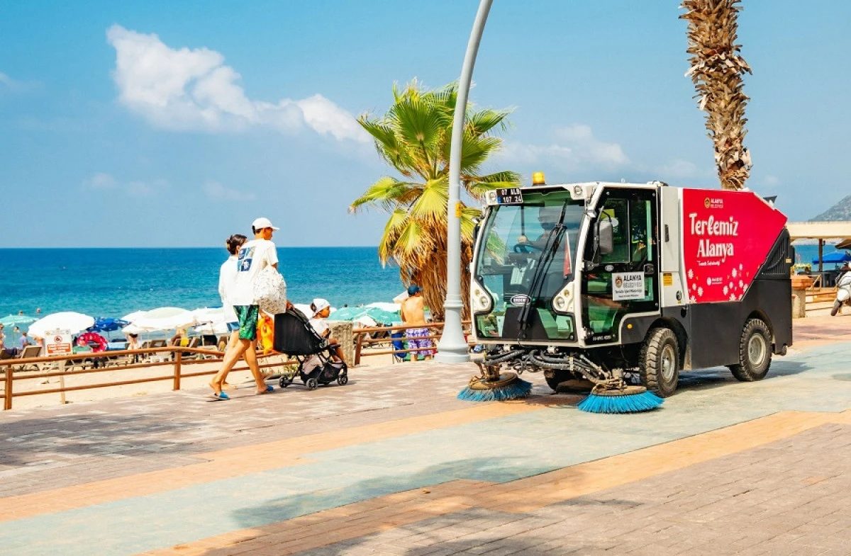 Alanya'da Temizlik Seferberliği! Ekipler 7/24 Sahada