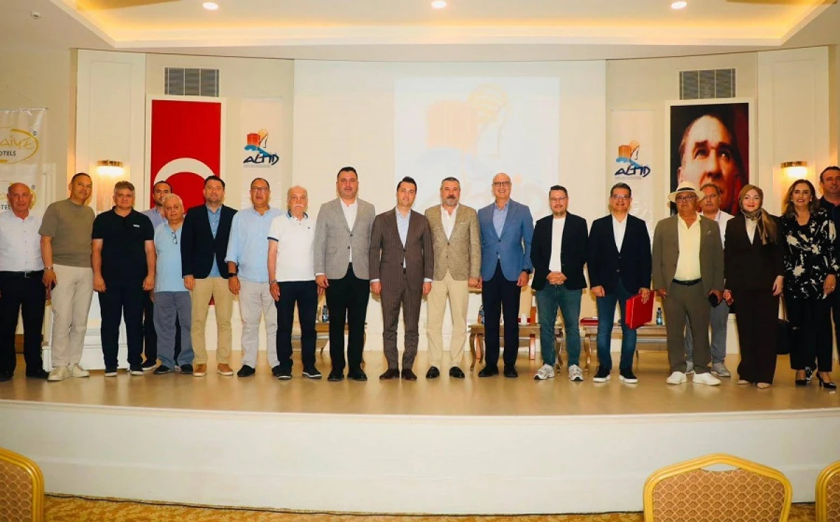 Alanya&rsquo;da Turizm Sezonu Masaya Yatırıldı