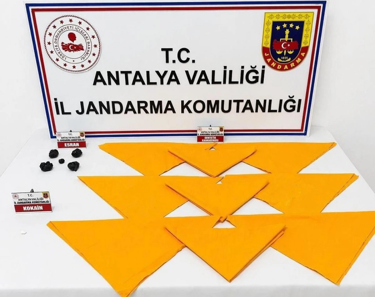 Alanya&rsquo;da Uyuşturucu Operasyonu: Binlerce Kullanımlık Madde Ele Ge&ccedil;irildi