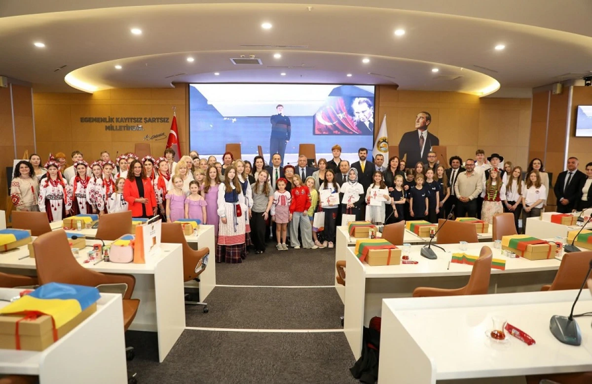 Alanya&rsquo;nın &Ouml;ğrencileri Polonya&rsquo;dan &Ouml;d&uuml;lle D&ouml;nd&uuml;