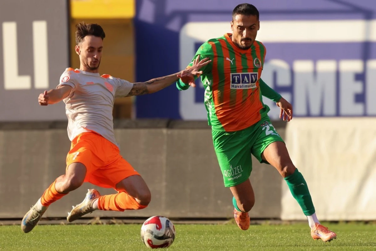 Alanyaspor, Hazırlık Ma&ccedil;ında Metaloglobus B&uuml;kreş&rsquo;i 2-0 Mağlup Etti