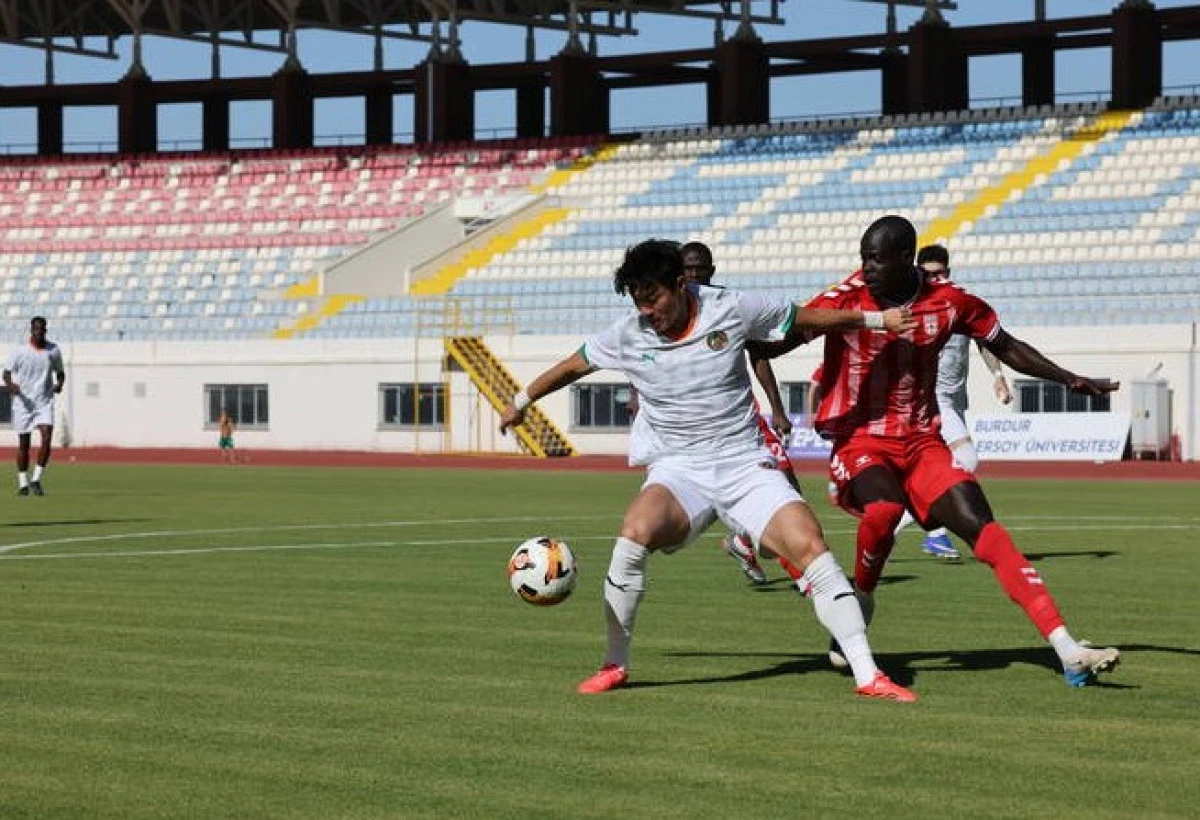 Alanyaspor İlk Hazırlık Ma&ccedil;ında Beraberlikle Başladı