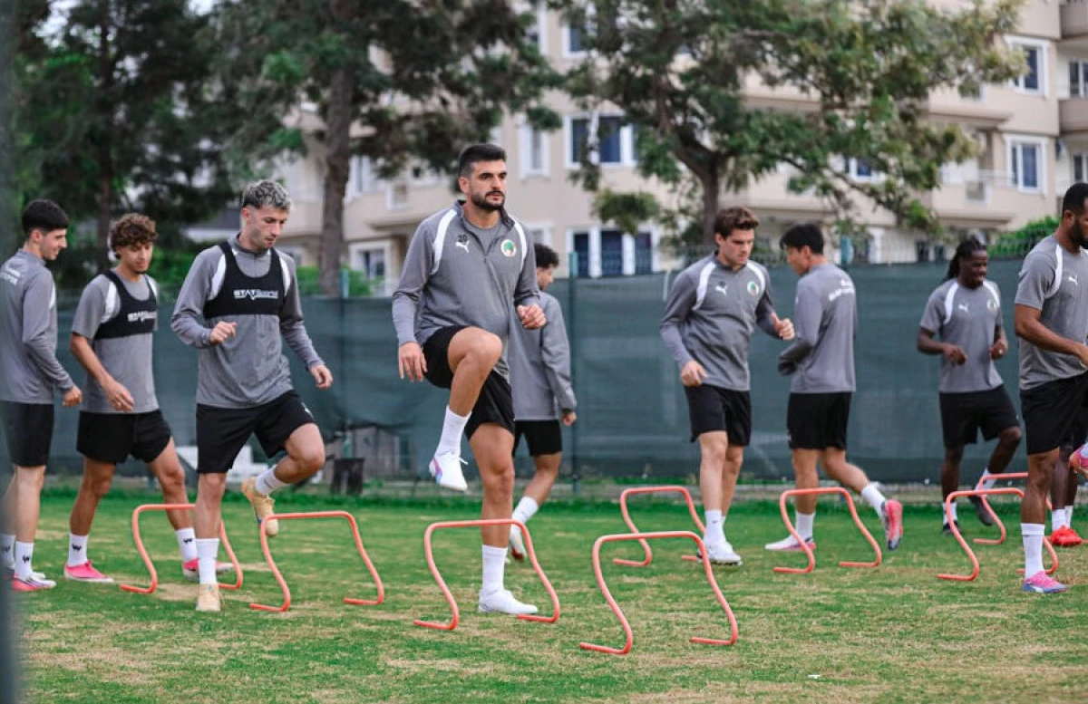 Alanyaspor&rsquo;da Fenerbah&ccedil;e Mesaisi Başladı