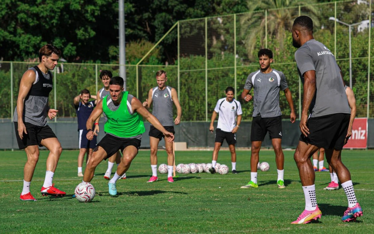 Alanyaspor&rsquo;da Ma&ccedil; G&uuml;n&uuml;: Rakip Rizespor