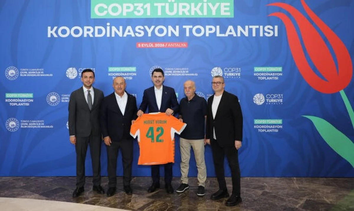 Alanyaspor&rsquo;dan Bakan Murat Kurum&rsquo;a 42 Numaralı Forma