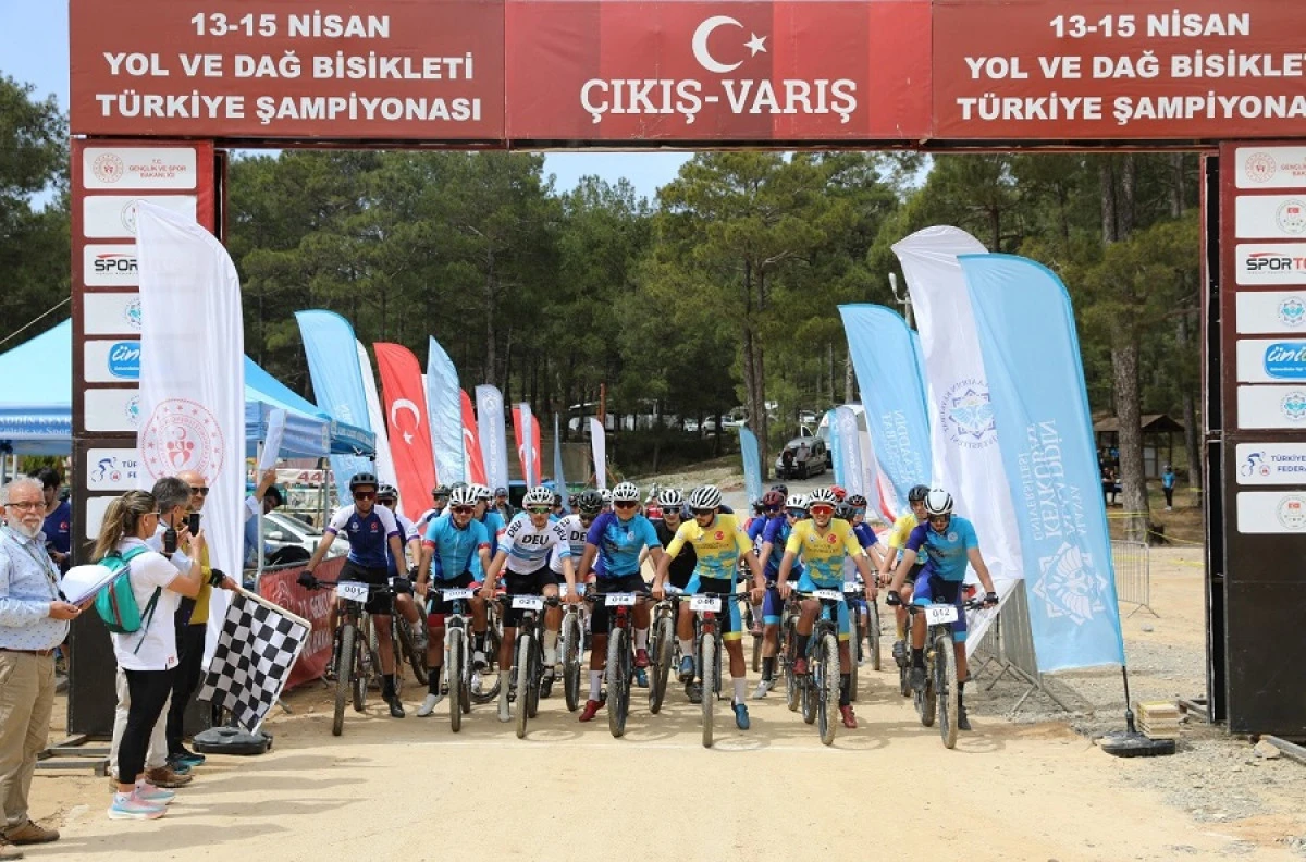 ALK&Uuml; EV SAHİPLİĞİNDE BİSİKLET ŞAMPİYONASI TAMAMLANDI