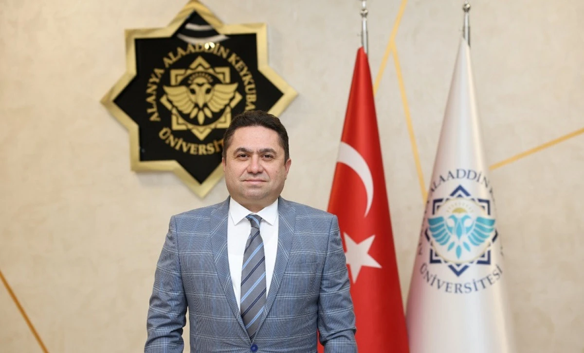 ALK&Uuml; Rekt&ouml;r&uuml; T&uuml;rkdoğan: "&Uuml;lkesine Karşı Sorumluluk Hisseden Gen&ccedil;ler Yetiştirmek G&ouml;revimiz"