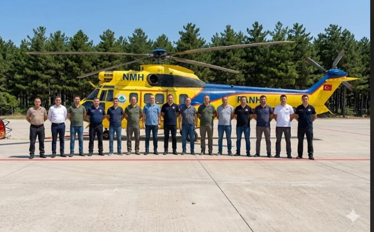 Antalya Orman B&ouml;lge M&uuml;d&uuml;r&uuml; Kayıran, Alanya&rsquo;daki Helikopter Ekiplerini Ziyaret Etti