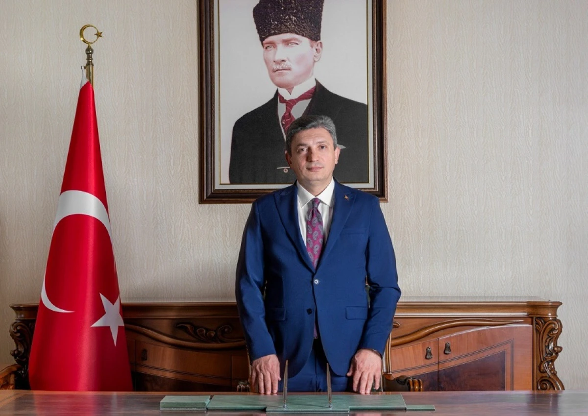 Antalya Valisi Hulusi Şahin&rsquo;den 19 Mayıs Mesajı