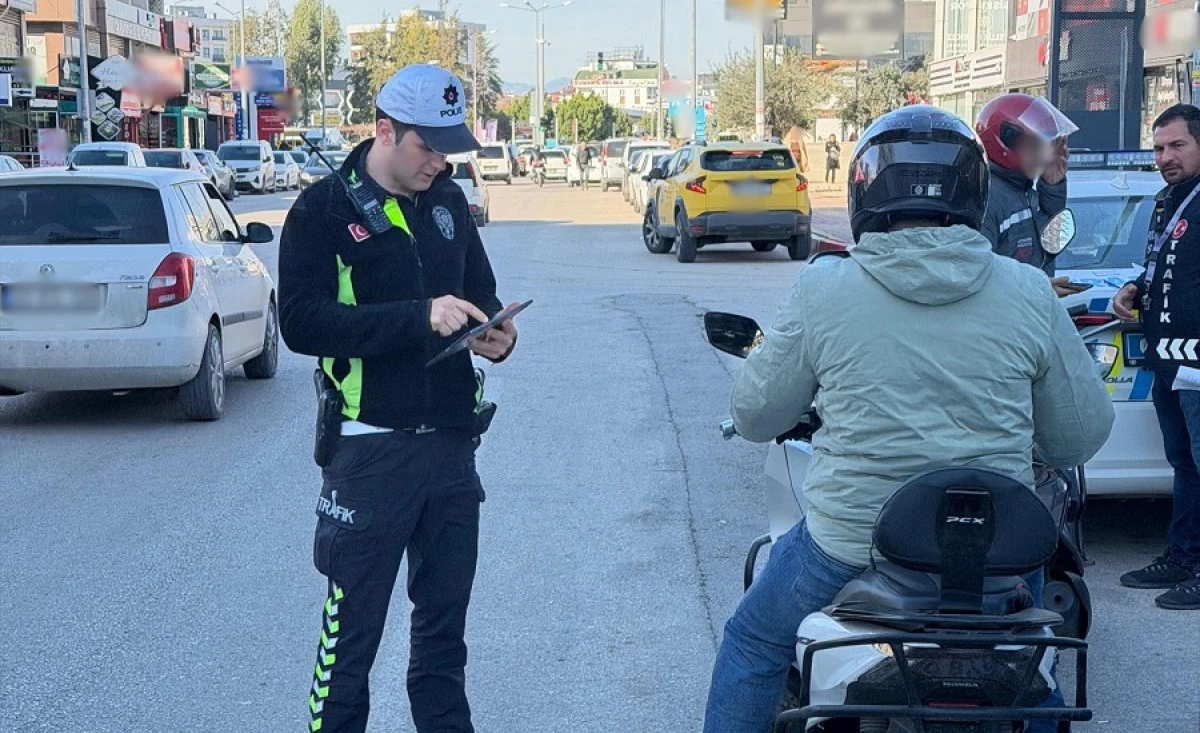 Antalya&rsquo;da 2 Haftada 109 Bin Ara&ccedil; Denetlendi, 26 Bine Yakın Ceza Kesildi