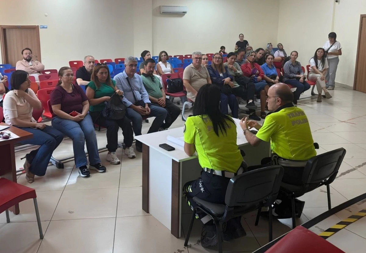 Antalya&rsquo;da 7 bin 500 &ouml;ğrenciye trafik eğitimi