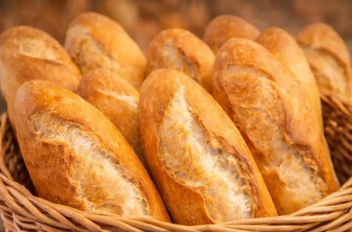 Antalya&rsquo;da Beyaz Ekmek D&ouml;nemi Bitiyor: Y&uuml;zde 70 Tam Buğday Zorunluluğu Geliyor