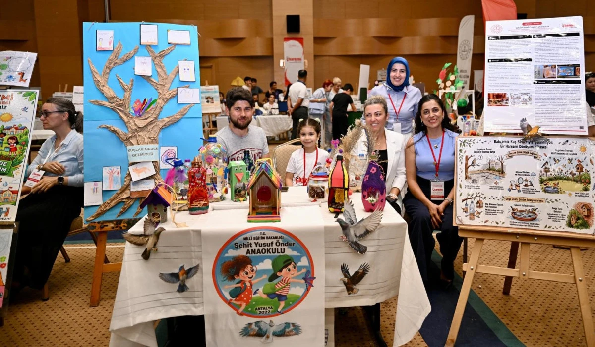 Antalya&rsquo;da Harezmi Eğitim Modeli Yıl Sonu Bilim Şenliği D&uuml;zenlendi