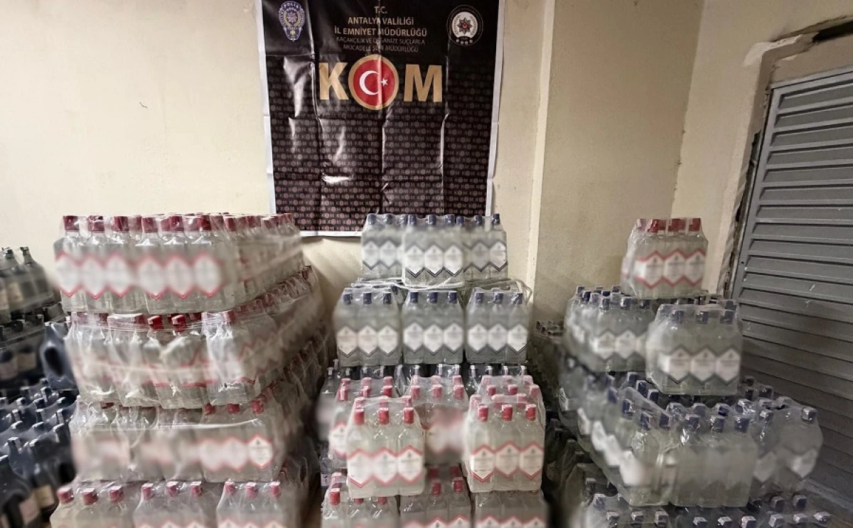 Antalya&rsquo;da ka&ccedil;ak&ccedil;ılık ve organize su&ccedil; operasyonları: 23 ş&uuml;pheli hakkında işlem