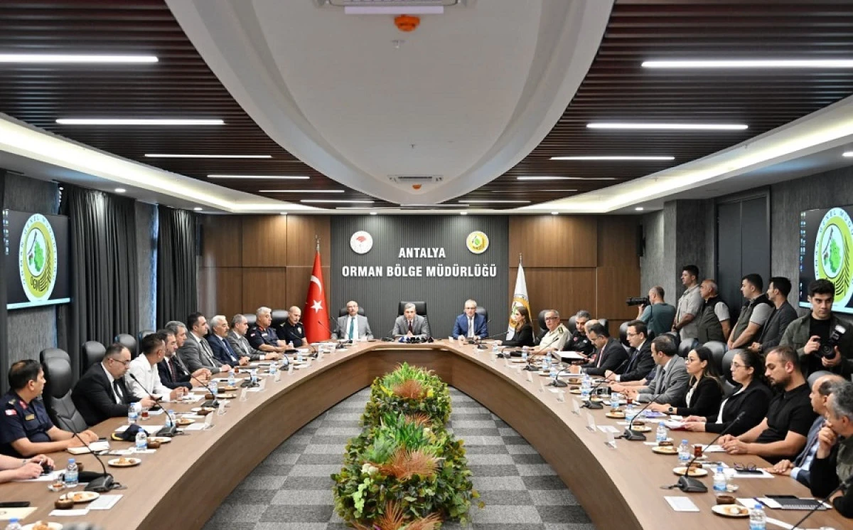 ANTALYA&rsquo;DA ORMAN YANGINLARINA KARŞI SEFERBERLİK