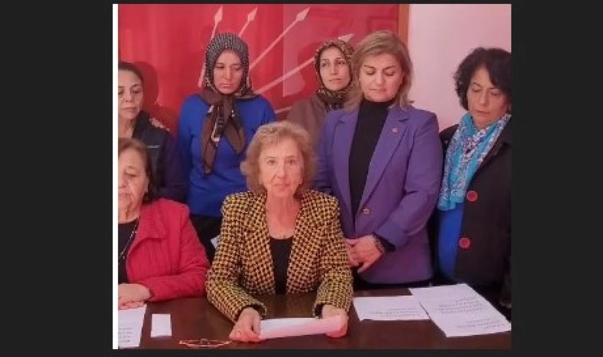 CHP Alanya Kadın Kolları: Cumhuriyet Kazanımlarına Sahip &Ccedil;ıkıyoruz