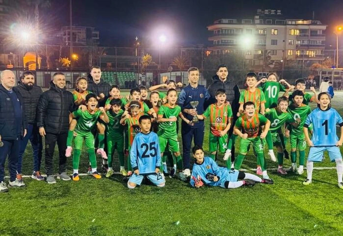 Corendon Alanyaspor U12 Alanya B&ouml;lge Şampiyonu