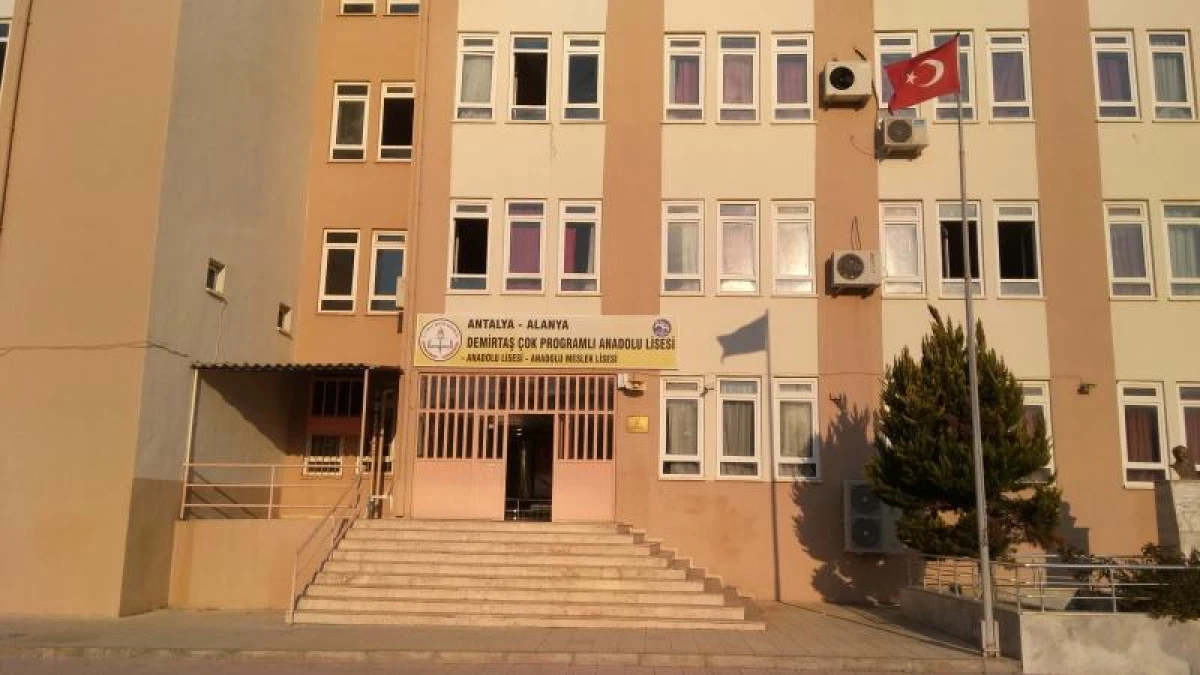 Demirtaş &Ccedil;ok Programlı Anadolu Lisesi&rsquo;nde Şiddet İddiası Eğitim Camiasını Sarstı