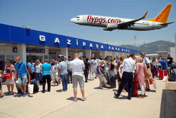 Gazipaşa Havalimanı Tartışması Gündemde: Yetkililerden Yatırım Çağrısı