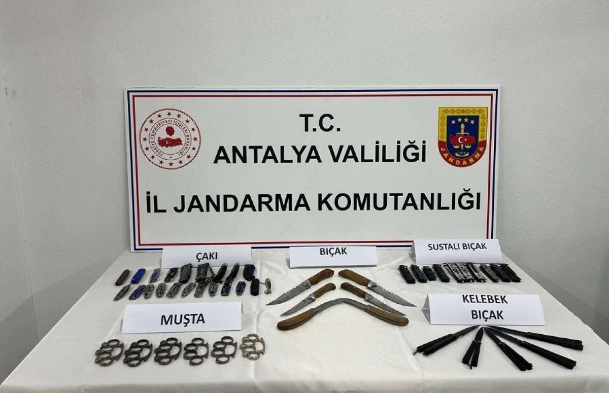 Gazipaşa&rsquo;da Okul &Ccedil;evresinde Tehlike: Kesici Alet Operasyonu