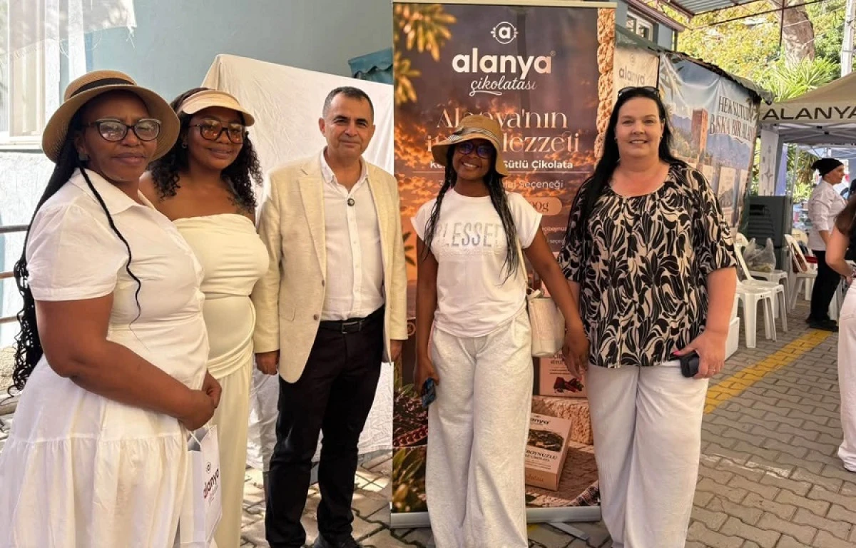 G&uuml;ney Afrikalı Kadın Grubu Alanya&rsquo;nın Tarih&icirc; Ve K&uuml;lt&uuml;rel Değerlerini Keşfetti